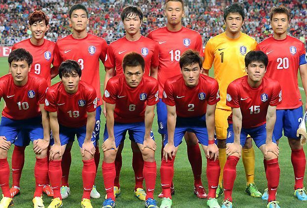 
                <strong>Gruppe H: Südkorea</strong><br>
                Der Leverkusener Heung-Min Son kann es kaum erwarten: Der Youngster nimmt im kommenden Sommer zum ersten Mal an einer Weltmeisterschaft teil. Doch nur wenn die Südkoreaner Top-Leistung abrufen, wäre für sie das Achtelfinale machbar
              