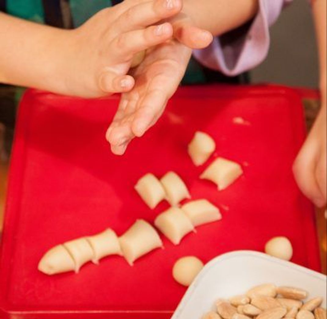 Lust auf Marzipan? Du kannst es schnell und easy selbermachen.