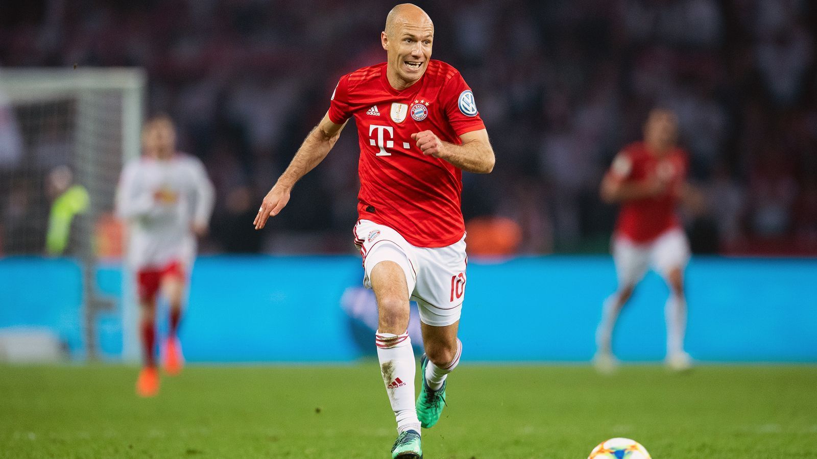 
                <strong>Platz 5: Arjen Robben</strong><br>
                Pflichtspiele für die Bayern: 309Pflichtspiel-Tore für die Bayern: 144Nationalität: NiederlandeBeim FC Bayern von 2009 bis 2019 unter Vertrag
              