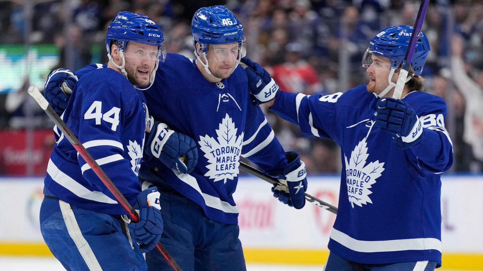 
                <strong>Toronto Maple Leafs</strong><br>
                In Toronto legt der DJ bei einem Tor "You Make My Dreams" von Daryl Hall & John Oates auf.
              