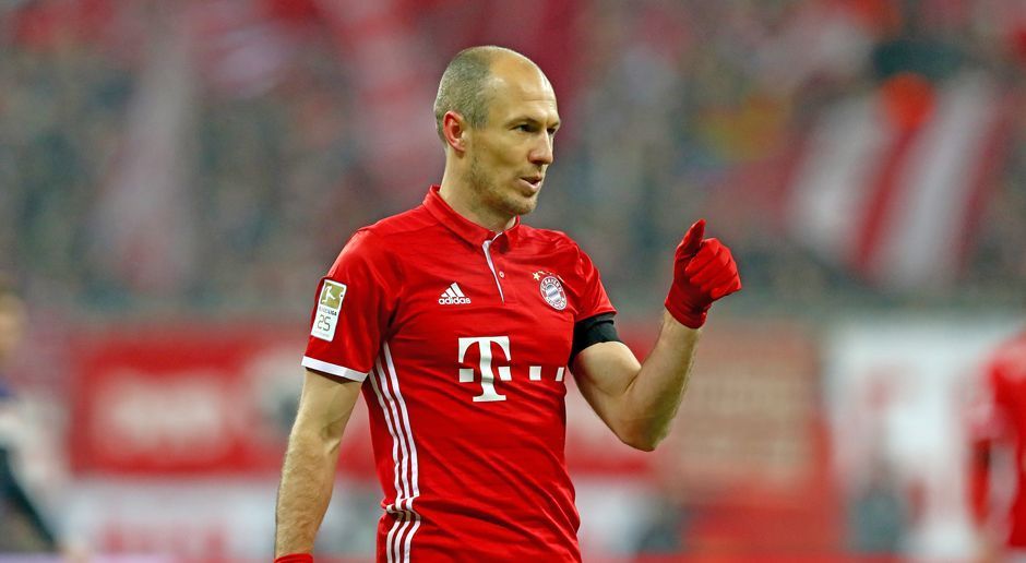 
                <strong>16. Januar 2017: Arjen Robben verlängert beim FCB bis 2018</strong><br>
                16. Januar 2017: Am Tag darauf folgt gleich die nächste erfreuliche Nachricht für alle Bayern-Fans. Arjen Robben verlängert seinen am Saisonende auslaufenden Vertrag um ein weiteres Jahr bis 2018. Der FC Bayern gehört für den 32-jährigen Niederländer "zu den besten der Welt und München ist für mich und meine Familie zu einer zweiten Heimat geworden. Ich möchte weiter auf Top-Niveau spielen und so viele Titel wie möglich gewinnen."
              