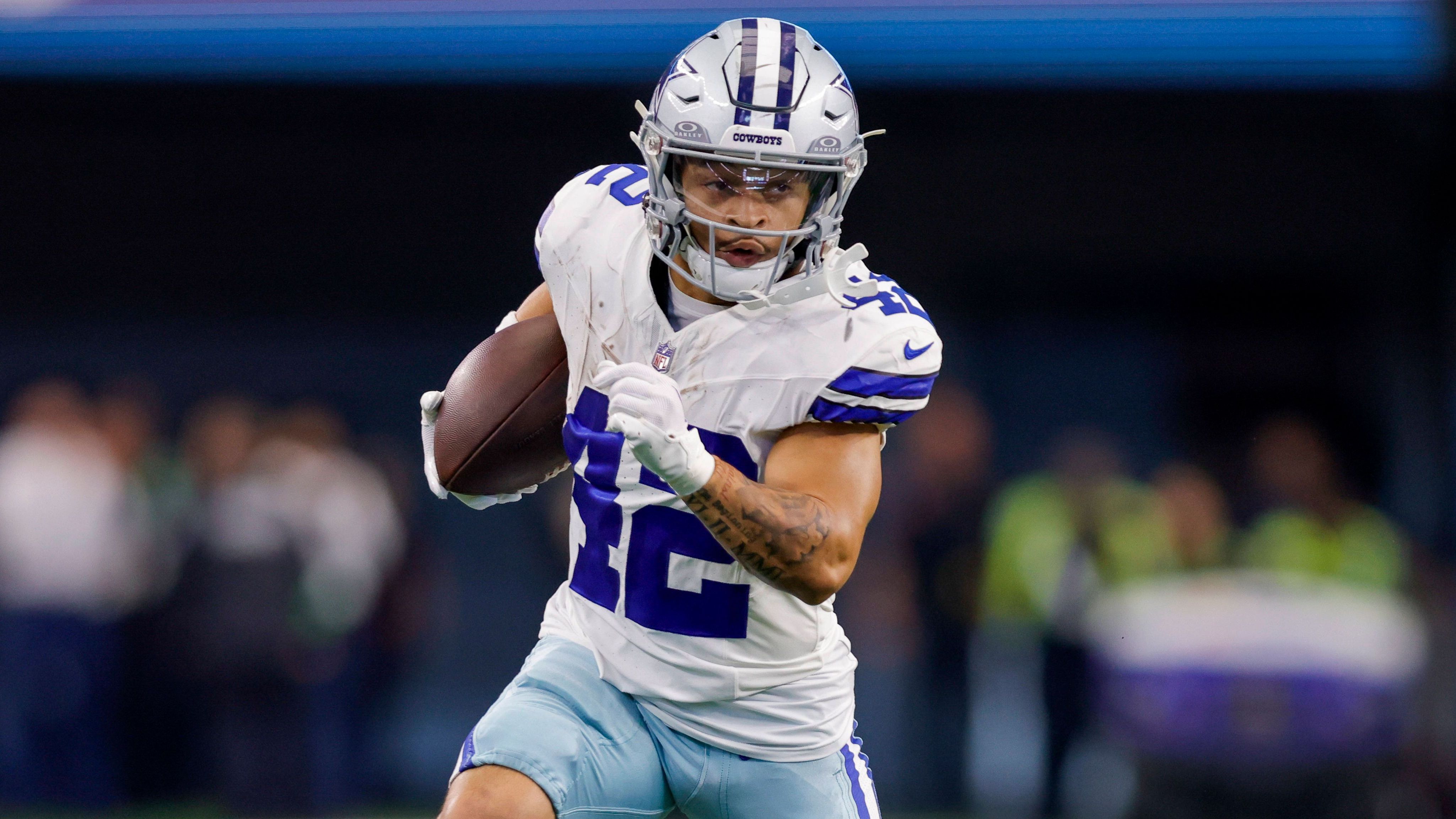 <strong>Dallas Cowboys: Deuce Vaughn<br></strong>Alter: 22 Jahre, 6 Monate und 6 Tage<br>Geburtsdatum: 2. November 2001<br>Position: Running Back