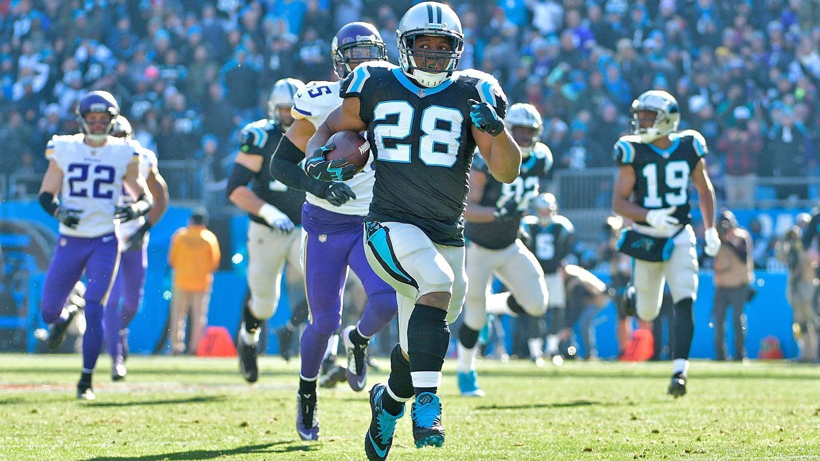 
                <strong>Jonathan Stewart (Rücktritt mit 32 Jahren)</strong><br>
                Nach elf Saisons in der NFL hängt Running Back Jonathan Stewart seine Schuhe an den Nagel. Der 32-Jährige wurde 2008 in der ersten Runde von den Carolina Panthers ausgewählt und verbrachte seine ersten zehn Saisons bei der Franchise in Charlotte. Vergangene Saison stand er bei den New York Giants unter Vertrag, erlebte aber eine von Verletzungen geprägte, schwache Spielzeit. Mit 7318 Yards ist er der All-Time Leading Rusher der Carolina Panthers und hält mit 51 Rushing Touchdowns auch in dieser Kategorie den Franchise-Rekord. Deshalb wird ihm auch eine besondere Ehre zuteil: Stewart unterschrieb einen Eintagesvertrag, um als Spieler der Panthers zurücktreten zu können.
              