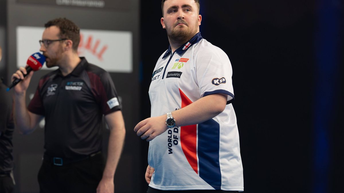 World Cup of Darts 2025 Luke Littler (England). PDC World Cup-Zweitrundenspiel zwischen England und Deutschland am 14. Juni 2025 in der Eissporthalle in Frankfurt am Main., Frankfurt am Main Hessen...