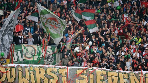 
                <strong>Platz 18: FC Augsburg</strong><br>
                Platz 18 - FC Augsburg, Gesamtzuschauerzahl: 493.290 Fans, Schnitt pro Spiel: 29.017, Stadionkapazität: 30.660, Auslastung: 94,64 Prozent
              