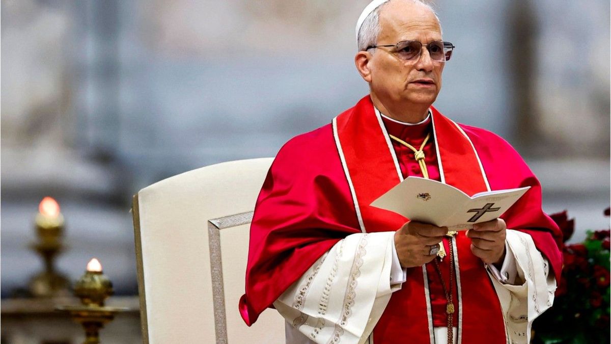 Papst attackiert Managergehälter und Musk