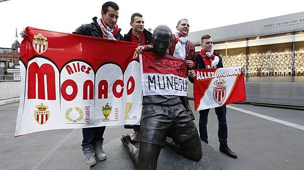 
                <strong>Platz 5: AS Monaco mit 52,395 Millionen Euro</strong><br>
                Platz 5: AS Monaco mit 52,395 Millionen Euro. Mit nur sieben Treffern stoßen die Monegassen bis ins Viertelfinale vor, wo Juventus Turin eine Nummer zu groß ist. Dank vier Siegen und drei Unentschieden sammelt der Klub aus dem Fürstentum vier Millionen an Leistungsprämie. 32,395 Millionen kassiert Monaco aus dem Marktpool.
              