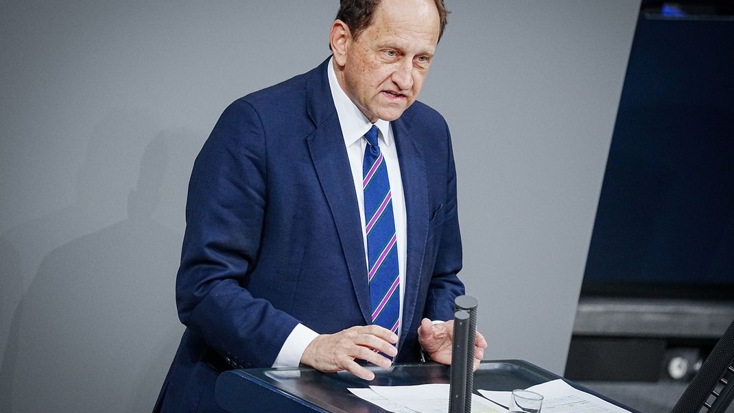 Alexander Graf Lambsdorff, FDP-Bundestagsabgeordneter, spricht im Bundestag.