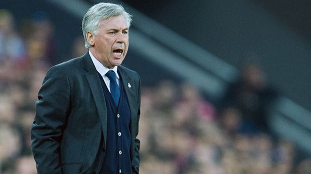 
                <strong>Carlo Ancelotti</strong><br>
                Carlo Ancelotti: Auch der große Stadtrivale beendete die Spielzeit 2014/2015 ohne eine einzige Trophäe - abgesehen vom Gewinn der FIFA-Klub-WM. Diese enttäuschende Bilanz war auch der Hauptgrund für das Ende von Trainer Carlo Ancelotti bei den Galaktischen. Dennoch steht er bei der FIFA-Welttrainer-Wahl unter den zehn Kandidaten.
              