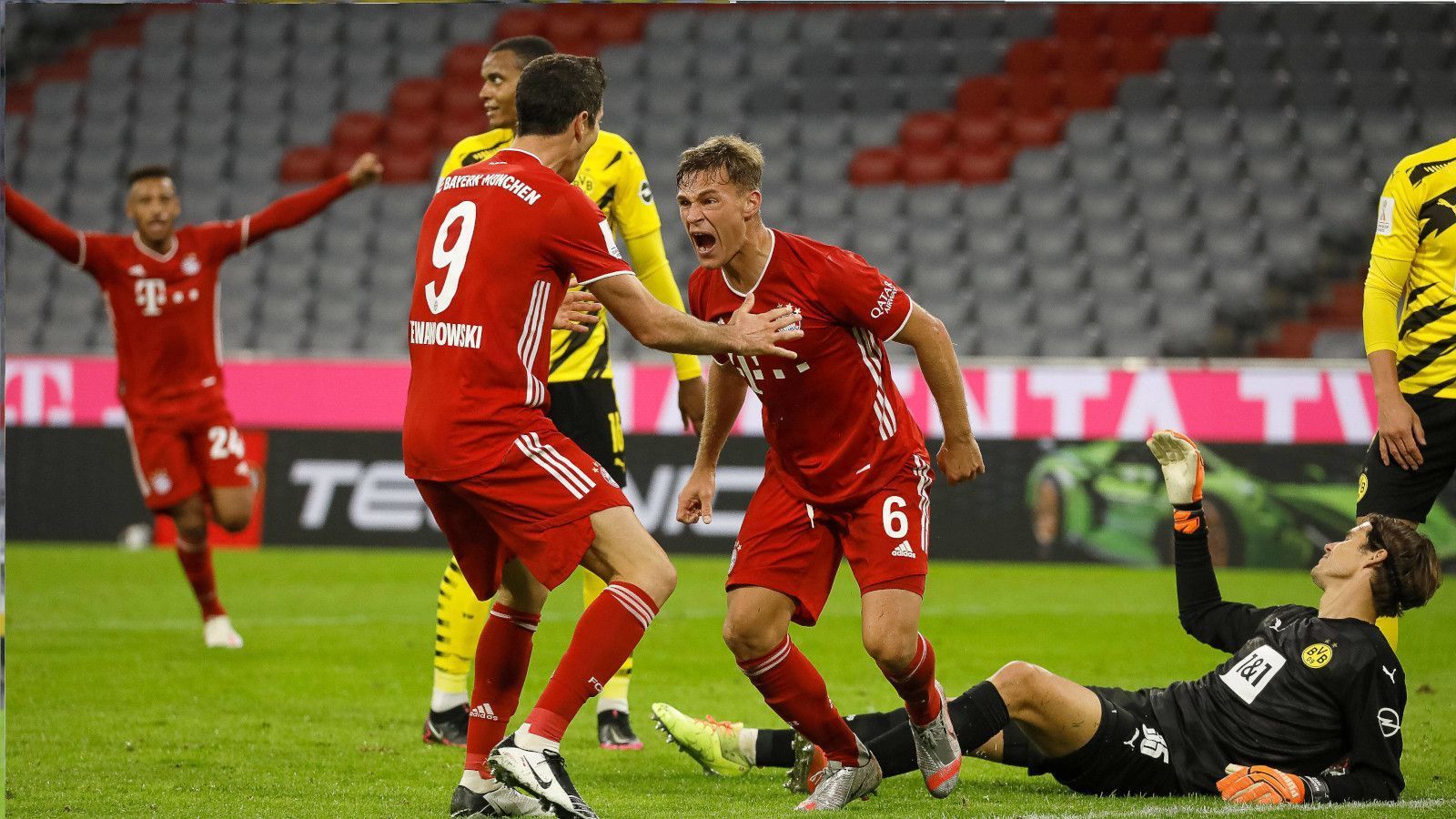 
                <strong>2020: FC Bayern München - Borussia Dortmund 3:2</strong><br>
                2020 gewinnen die Bayern vor leeren Rängen in der Allianz Arena. Nach 0:2-Rückstand gleicht der BVB nach der Halbzeit sogar aus, doch Joshua Kimmich besorgt den Münchenern in der 82. Minute den Sieg. Die Bayern gewinnen den sechsten Supercup seit 2010. 
              