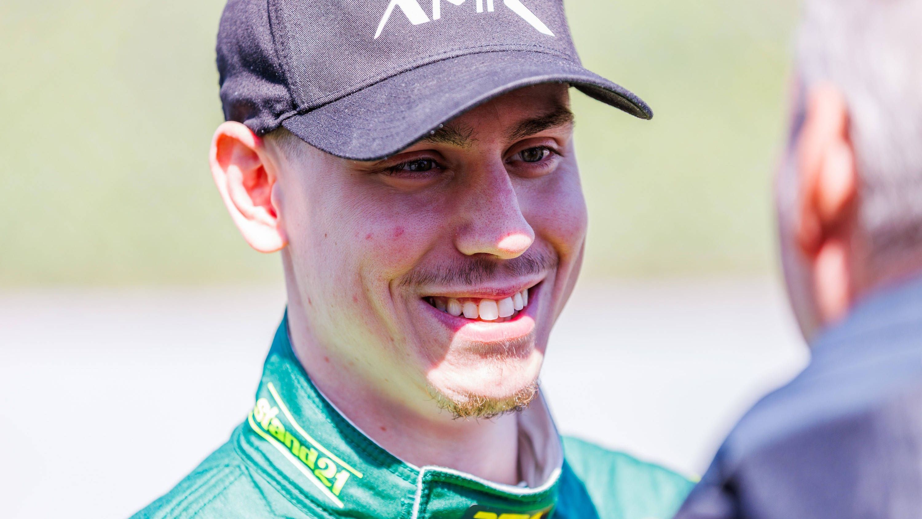 <strong>Platz 24: Nicolas Baert (Comtoyou Racing - Aston Martin)</strong><br>Der belgische Rookie erlebte einen Horrorstart. In beiden Qualifyings wurde er abgeschlagen Letzter. Im ersten Rennen wurde er nachträglich wie Kollege Gilles disqualifiziert, da die Piloten beim Wiegen fehlten. Im zweiten Rennen kam er nicht im Ziel an. Es kann nur besser werden.