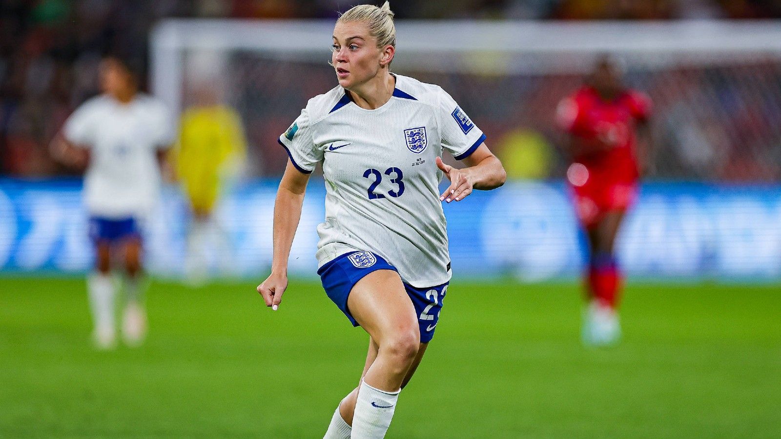 
                <strong>Rang 7: Alessia Russo</strong><br>
                &#x2022; Nation: England<br>&#x2022; Verein: FC Arsenal <br>&#x2022; Anzahl Instagram-Follower: 515.000<br>&#x2022; Verdienst pro Post: 16.100 Euro <br>
              