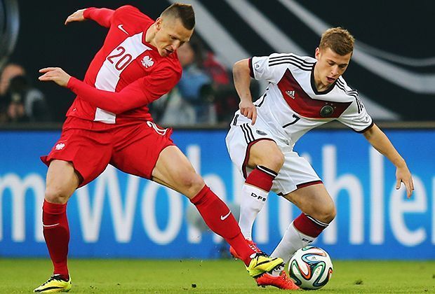 
                <strong>Maximilian Meyer</strong><br>
                Ob es für die Reise nach Brasilien gereicht hat? Max Meyer war engagiert, konnte jedoch keine großen Akzente setzen. Allerdings gilt das auch für alle anderen Offensiv-Akteure. 
              