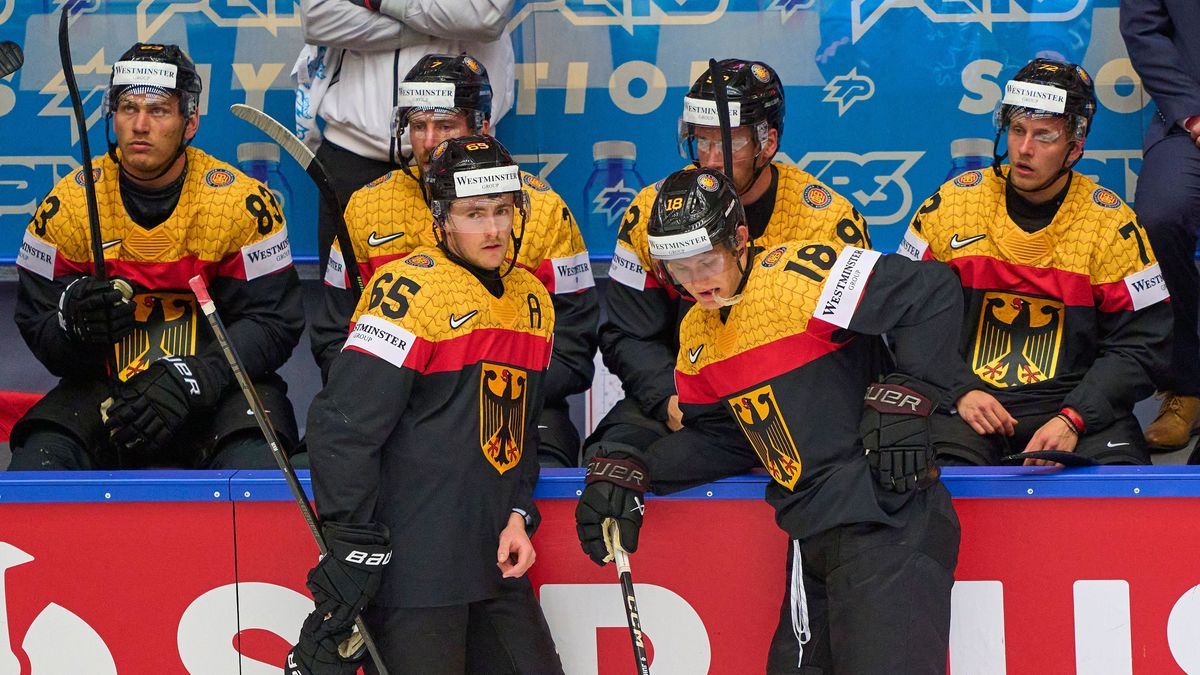 Leonard Leo Pföderl Nr. 83 of Germany Marc Michaelis Nr.65 of Germany Maximilian Kastner 7 of Germany Tim Stützle 18 of Germany Dominik Kahun Nr.72 of Germany sad in the preliminary round match GER...