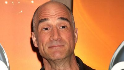 Profile image - Elias Koteas