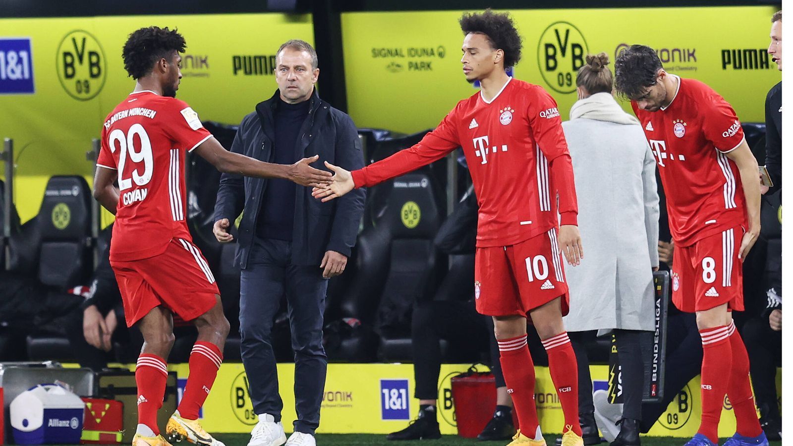 
                <strong>Der große Vergleich zwischen Leroy Sane und Kingsley Coman</strong><br>
                Der FC Bayern ist auf fast jeder Position in seinem Kader doppelt und häufig auch beinahe gleichwertig besetzt. Doch auf keiner anderen Position, gibt es ein solch hochkarätiges Duell wie auf dem linken offensiven Flügel. Königstransfer Leroy Sane und Champions-League-Finaltorschütze Kingsley Coman duellieren sich dort um die Mehrzahl der Spielanteile. ran.de vergleicht die beiden Spieler anhand von Daten in verschiedenen Kategorien. 
              