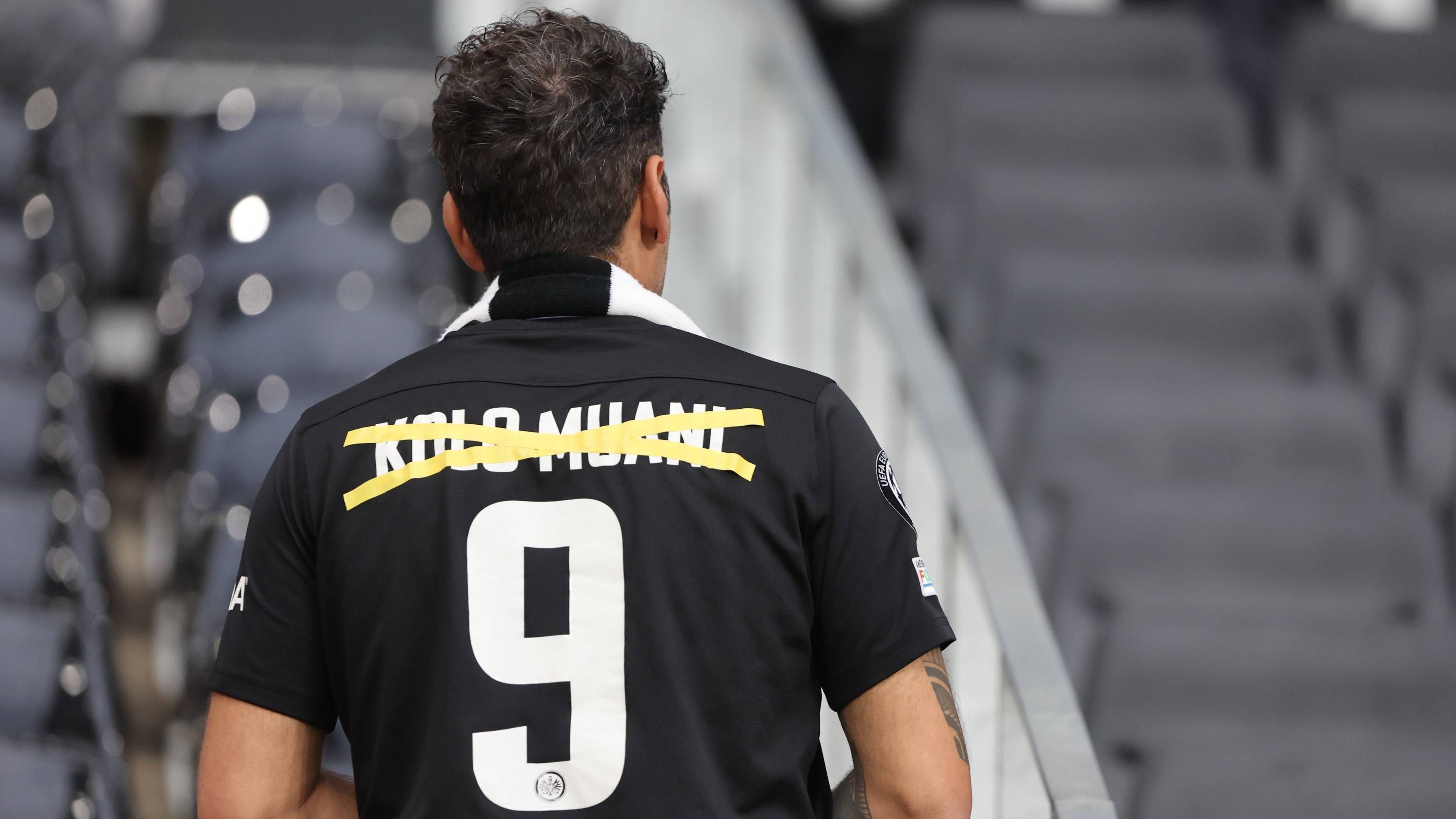 <strong>Die vertragslosen Stürmer-Optionen für Eintracht Frankfurt</strong><br>Ein Ersatz für den Franzosen konnte vor Schließung des Transferfensters nicht mehr verpflichtet werden, allerdings haben alle Klubs auch weiterhin die Möglichkeit, Spieler unter Vertrag zu nehmen, die aktuell ohne Verein sind. Welche Kandidaten bieten sich für die Eintracht auf dem Free-Agent-Markt? <em><strong>ran</strong></em> hat die interessantesten Namen.