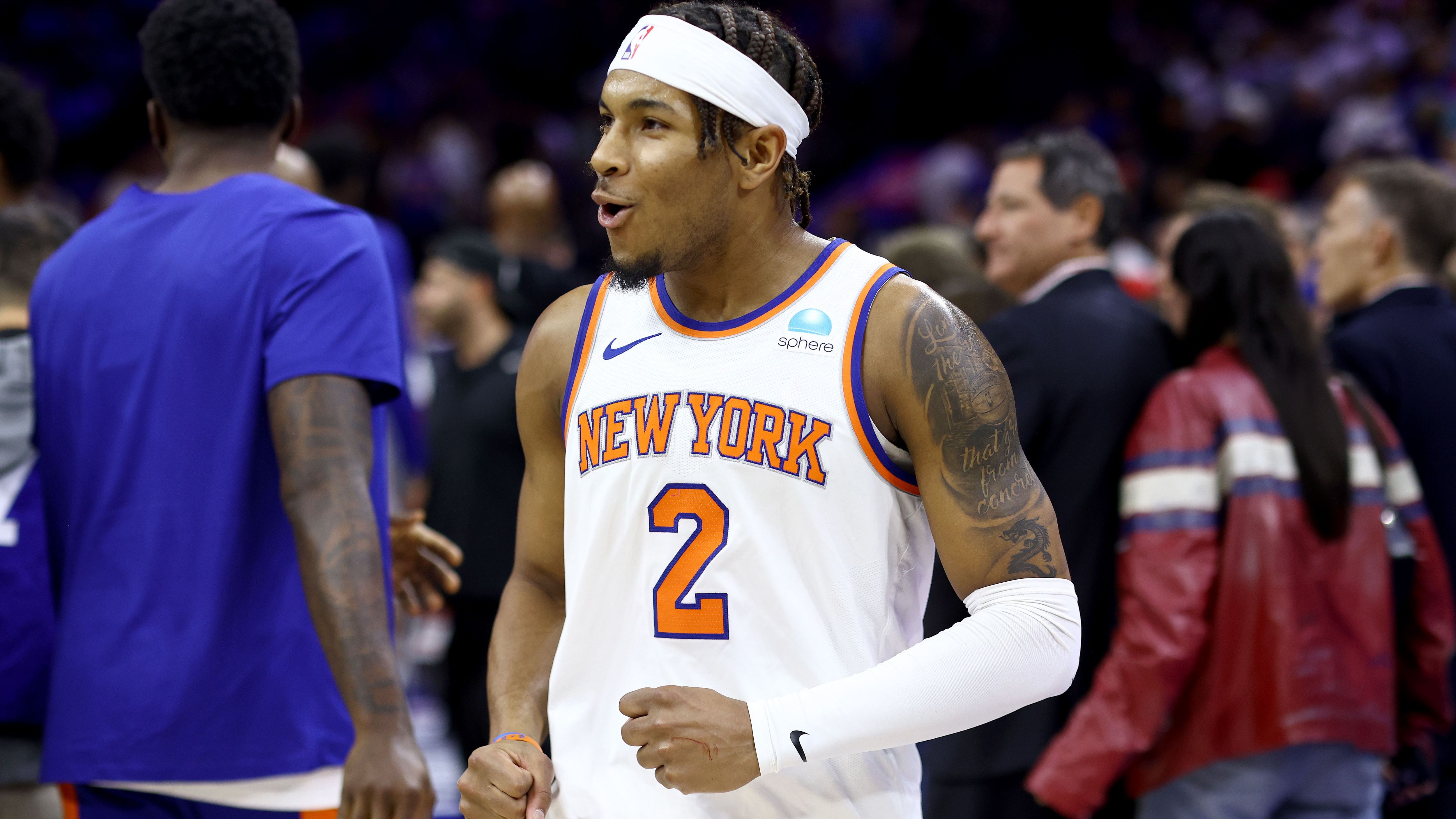 <strong>Platz 8 - Beste Verträge: Miles McBride (New York Knicks)</strong><br><em>Gehalt kommende Saison: 4.710.144 Dollar</em><br>Gerade in den Playoffs sah man, wie wichtig McBride für die Knicks ist. Trotz seiner geringen Größe ist er ein giftiger Verteidiger, der gegnerischen Guards die Hölle heiß macht. Gleichzeitig trifft er seinen Dreier und hat auch genug Selbstbewusstsein, um zum Korb zu ziehen. McBrides spielerisches Paket findet man nicht oft für diesen Preis.