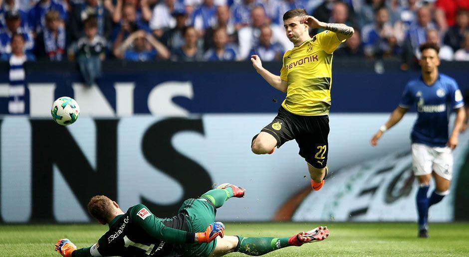 
                <strong>Schalke - Dortmund: Fährmann rettet </strong><br>
                Und es geht gleich gut los. Kehrers schlampiger Rückpass auf Fährmann zwingt den Schalke-Keeper schon in der ersten Minute zur ersten Rettungsaktion. Er klärt zur Ecke. 
              