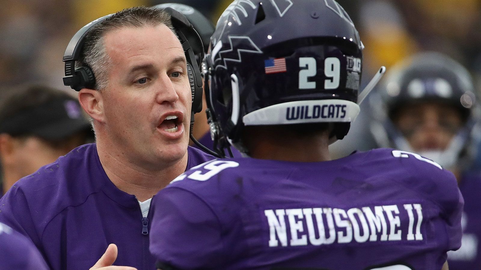 
                <strong>16. Pick: Arizona Cardinals - Greg Newsome II, CB </strong><br>
                Die Cardinals brauchen einen Cornerback und schnappen sich Greg Newsome II, der bei den Northwestern Wildcats bewiesen hat, dass er ein echter Shutdown Cornerback sein kann.
              