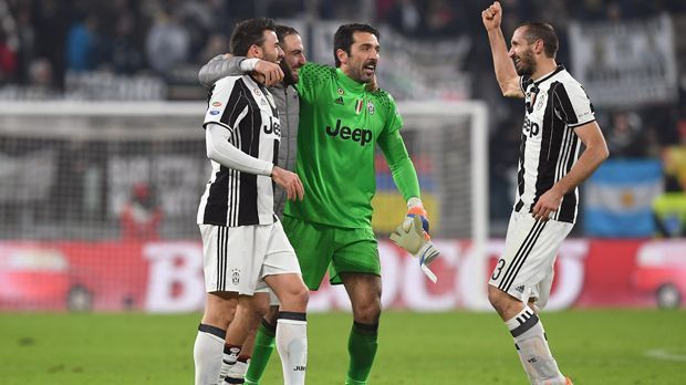 
                <strong>Platz 2 - Juventus Turin (Italien)</strong><br>
                Durchschnittsalter: 29 JahreÄltester Spieler im Kader: Gianluigi Buffon (Mi., 40 Jahre)
              