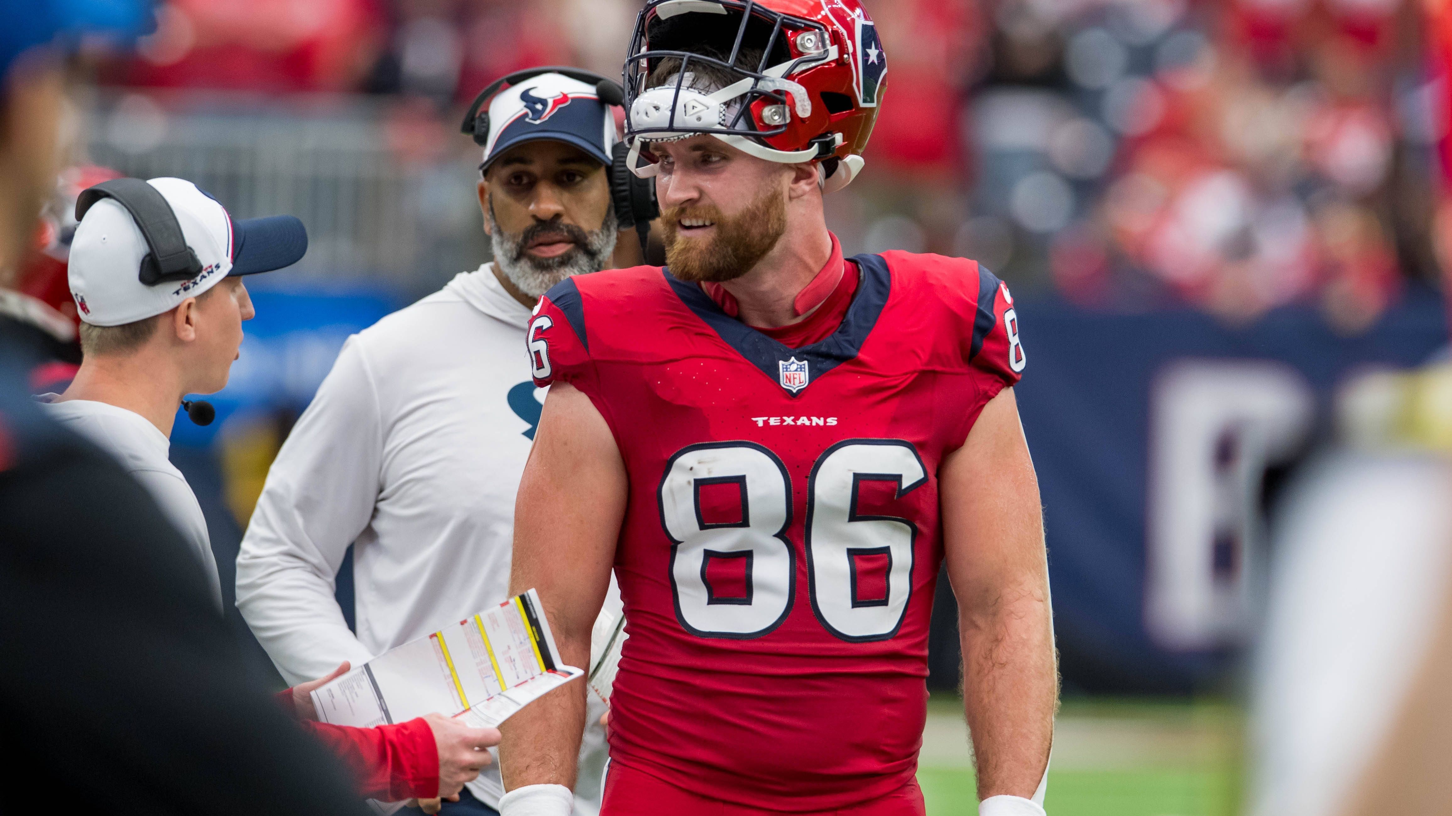 <strong>Dalton Schultz (Houston Texans)</strong><br>Bitter für die Texans: Auch Dalton Schultz wird in Week 14 bei den New York Jets fehlen - der Tight End leidet weiter an einer Oberschenkelverletzung. Schultz hatte bereits gegen die Broncos wegen der gleichen Verletzung gefehlt. Backup Brevin Jordan fing drei seiner vier Targets für 64 Yards, er dürfte auch bei den Jets gefragt sein.