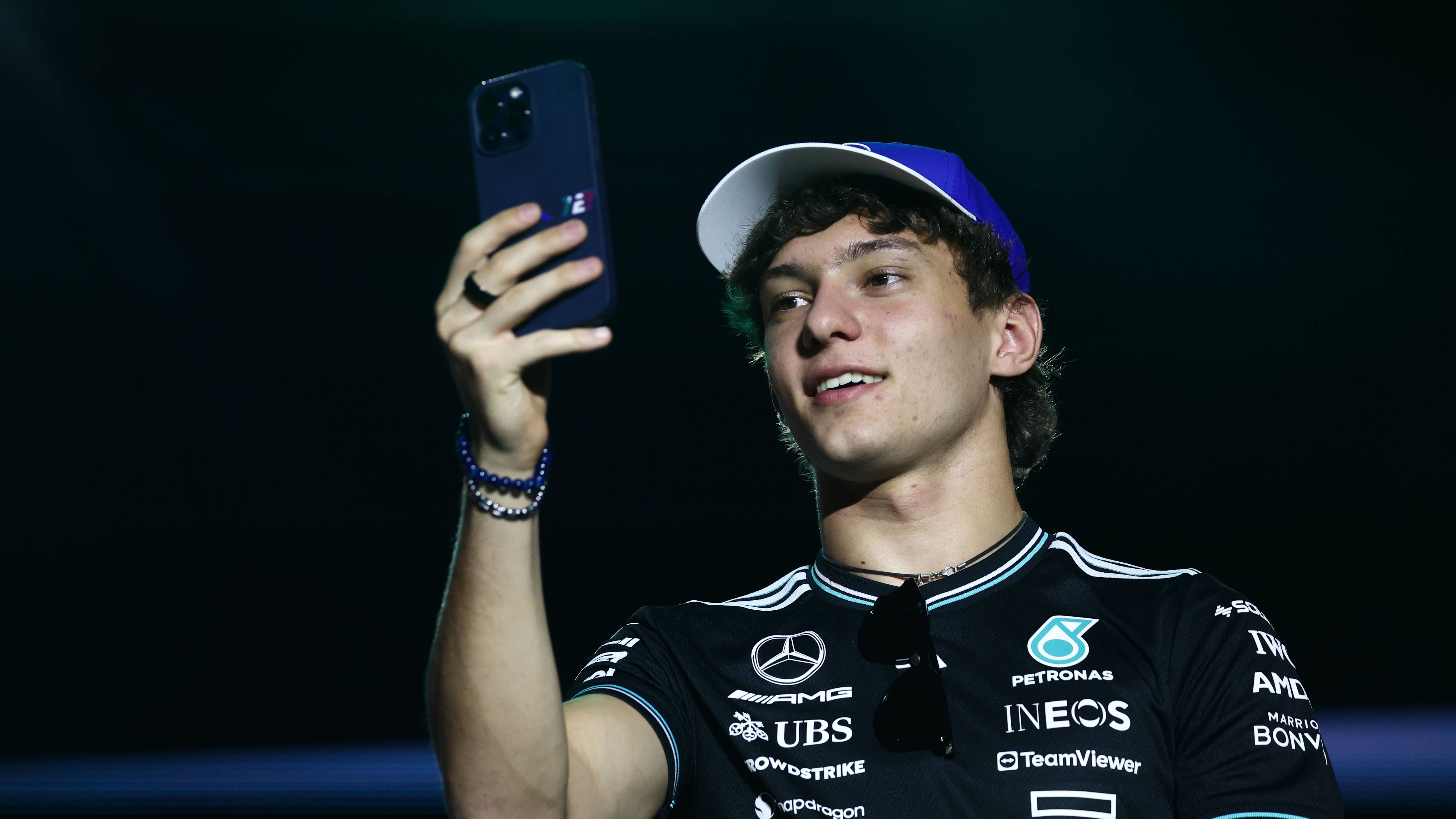 <strong>Andrea Kimi Antonelli - Mercedes-AMG Petronas F1 Team</strong><br>Vertrag bis: 2026<br>Gehalt: 4 Millionen<br>Alter: 19