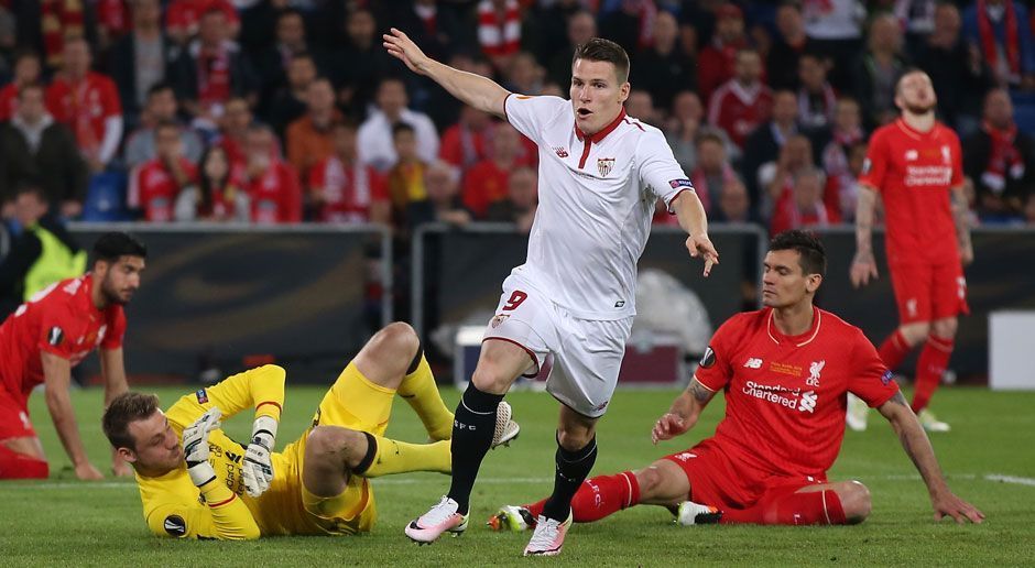 
                <strong>Kevin Gameiro (Zugang Atletico Madrid)</strong><br>
                Kevin Gameiro (Zugang Atletico Madrid): Der Liverpool-Schreck aus dem Europa-League-Finale 2016 wechselt für die geschätzte Ablösesumme von 32 Millionen Euro vom FC Sevilla zum Ligakonkurrenten Atletico Madrid. Bei den "Rojiblancos" erhält der 29-Jährige Franzose einen Vierjahresvertrag.
              