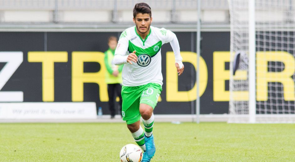 
                <strong>Francisco Rodriguez (VfL Wolfsburg)</strong><br>
                Ricardo Rodriguez ist einer der Leistungsträger beim VfL Wolfsburg, nun will ihm sein jüngerer Bruder Francisco folgen. Doch für den 20-Jährigen zahlte sich der Wechsel nach Wolfsburg bisher noch nicht aus: Der Mittelfeldmann kam seit seiner Verpflichtung im Sommer noch nicht zum Einsatz.
              