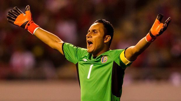 
                <strong>Keylor Navas (Costa Rica)</strong><br>
                Keylor Navas (Costa Rica): Der Keeper von Real Madrid ist als Stammkeeper bei Costa Rica gesetzt. Der 29-Jährige steht bei insgesamt 64 Länderspieleinsätzen und war Garant für den Erfolg bei der WM 2014, als Costa Rica bis ins Viertelfinale kam und dort nur knapp an den Niederlanden scheiterte.
              