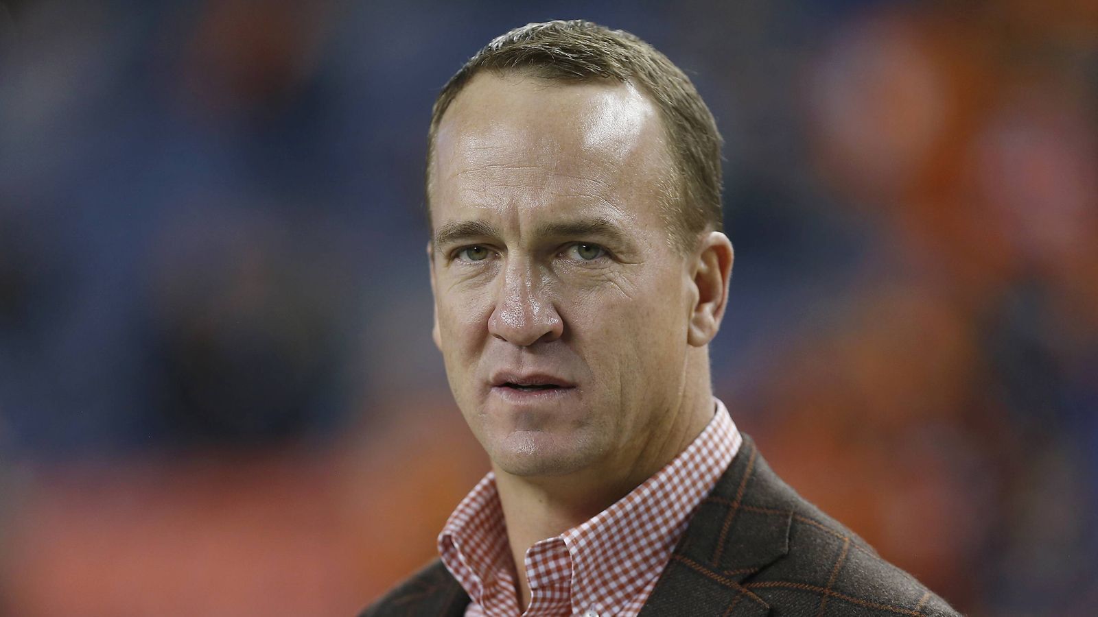 
                <strong>Peyton Manning (nicht mehr aktiv)</strong><br>
                Lizenzgebühren trotz Karriereende: 900.000 Dollar
              