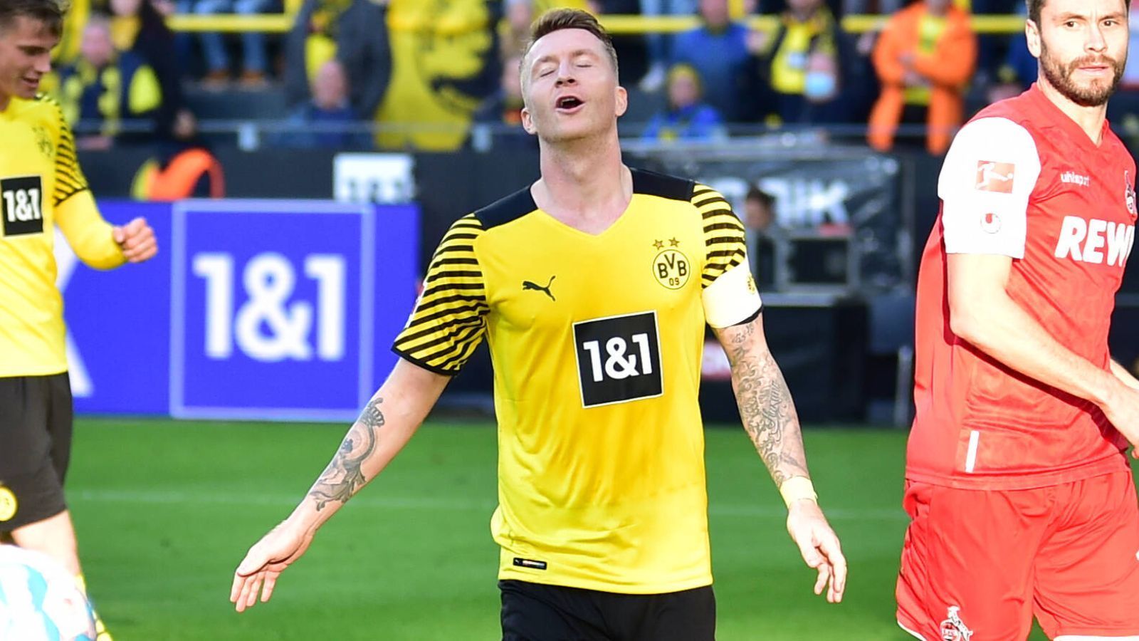 
                <strong>Marco Reus</strong><br>
                Auch Marco Reus konnte das Debakel in den Niederlanden nicht verhindern. Schlimmer noch, er traf zur Eröffnung des Torreigens in den eigenen Kasten. Im Rückspiel muss der Kapitän den Auftritt vergessen machen, sein Team führen und mit Leistung vorangehen. In der Abwesenheit von Haaland kann er die Initialzündung für eine gute Leistung des Tabellen-Zweiten sein.
              