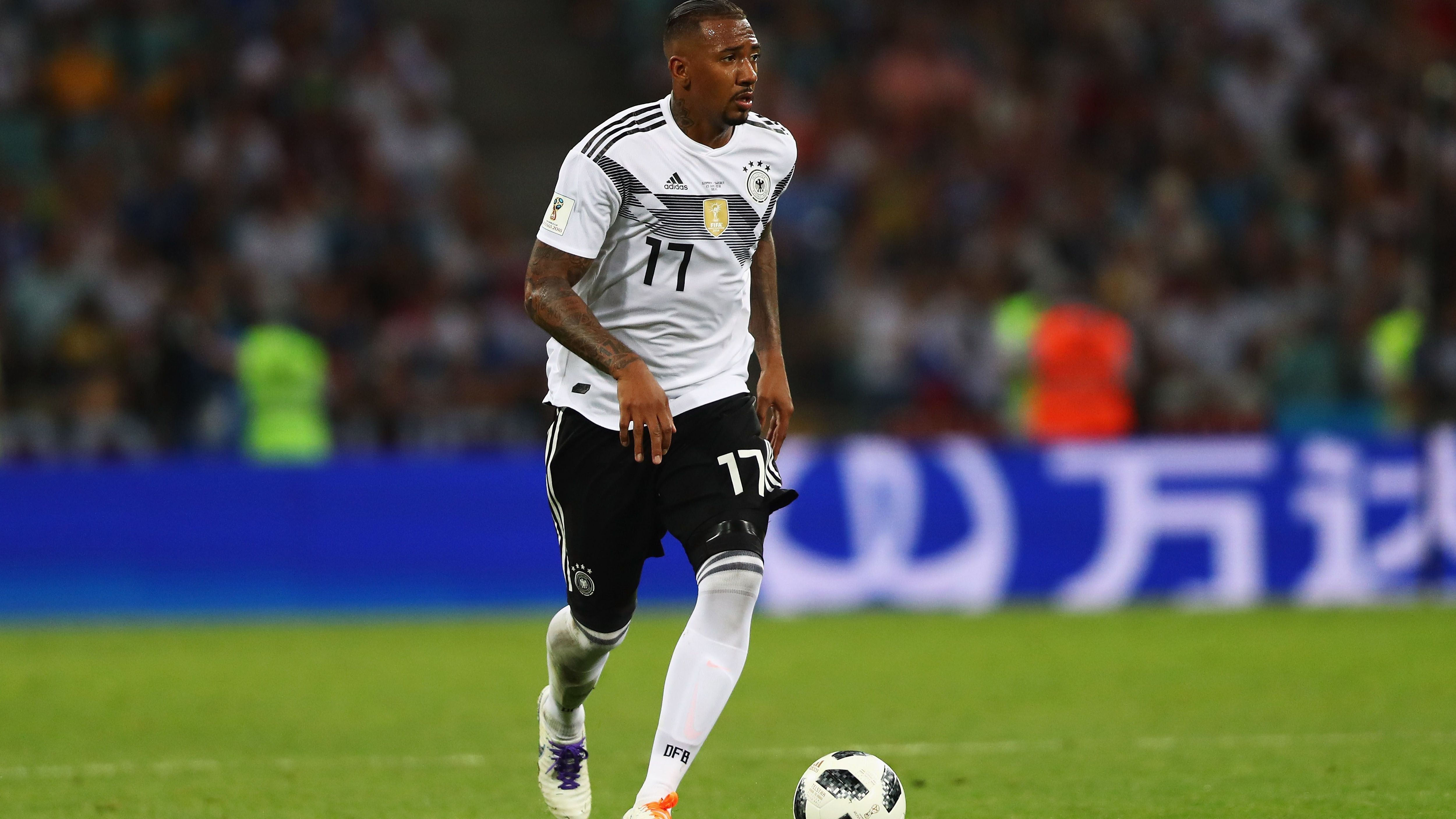 
                <strong>Jerome Boateng </strong><br>
                Verein: FC Bayern MünchenLänderspiele/-Tore: 76/1WM-Teilnahmen: 3
              