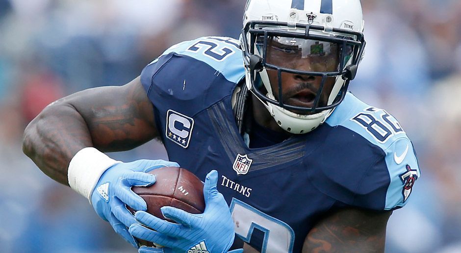 
                <strong>Delanie Walker</strong><br>
                Auch Delanie Walker konnte sich über eine Bestmarke bei den Tennessee Titans freuen. Der Tight End bringt es auf 935 Receiving Yards in dieser Saison. Nie hatte ein Tight End der Titans mehr in einer Saison.
              