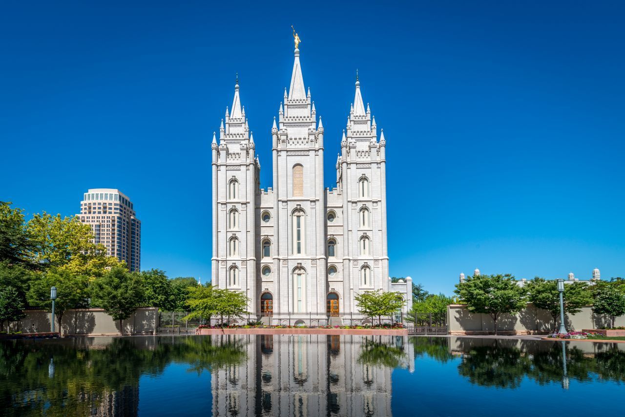 Der Salt-Lake-Tempel in Utah, USA, ist ein Symbol des Glaubens für Mormonen. Es ist der bekannteste und größte Tempel. 