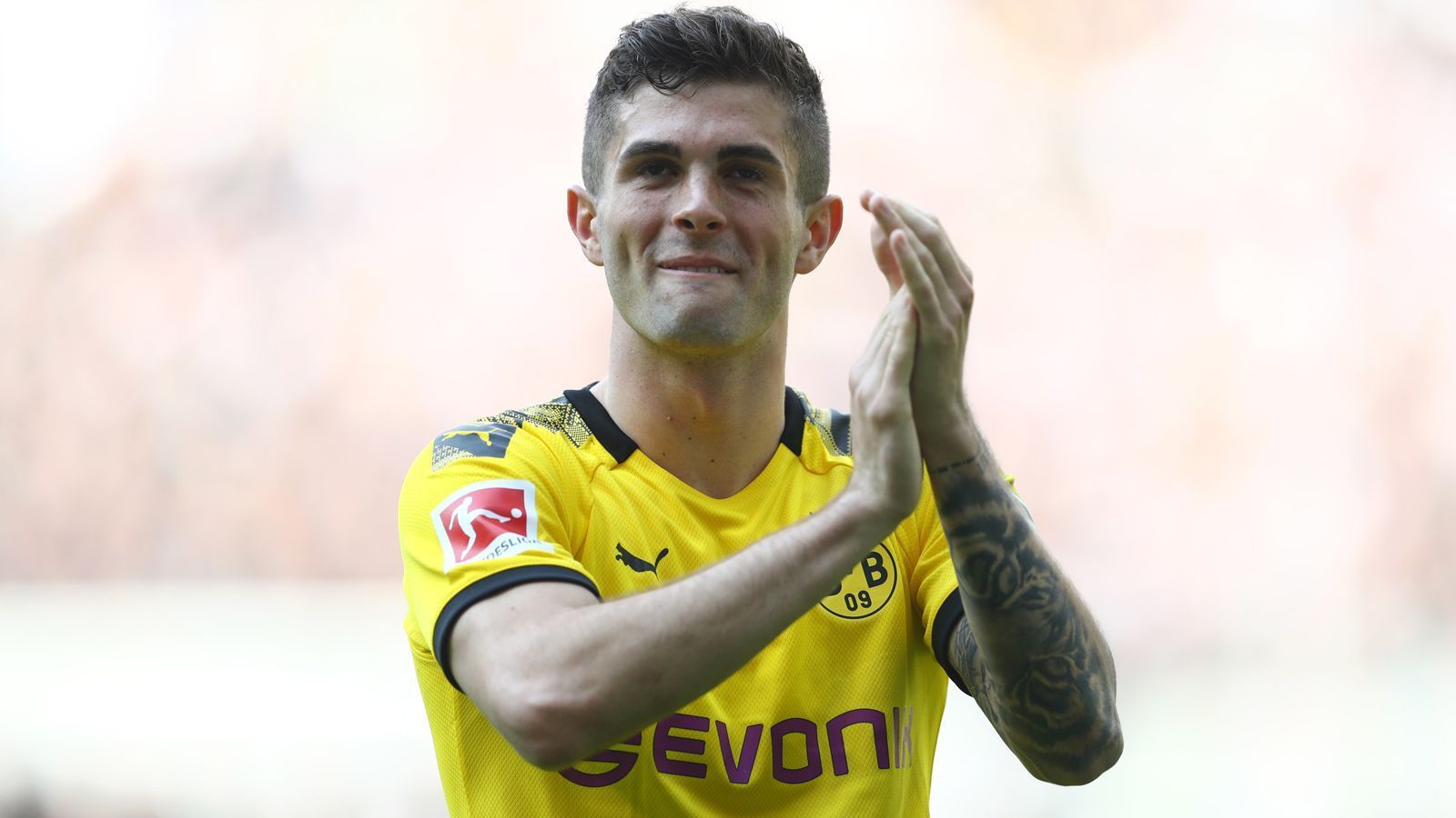 
                <strong>Platz 10 - Christian Pulisic (Borussia Dortmund)</strong><br>
                Marktwert: 60 Millionen EuroVertrag bis: 2019 (Leihvertrag mit FC Chelsea endet)Alter: 20 JahrePosition: Rechtsaußen
              