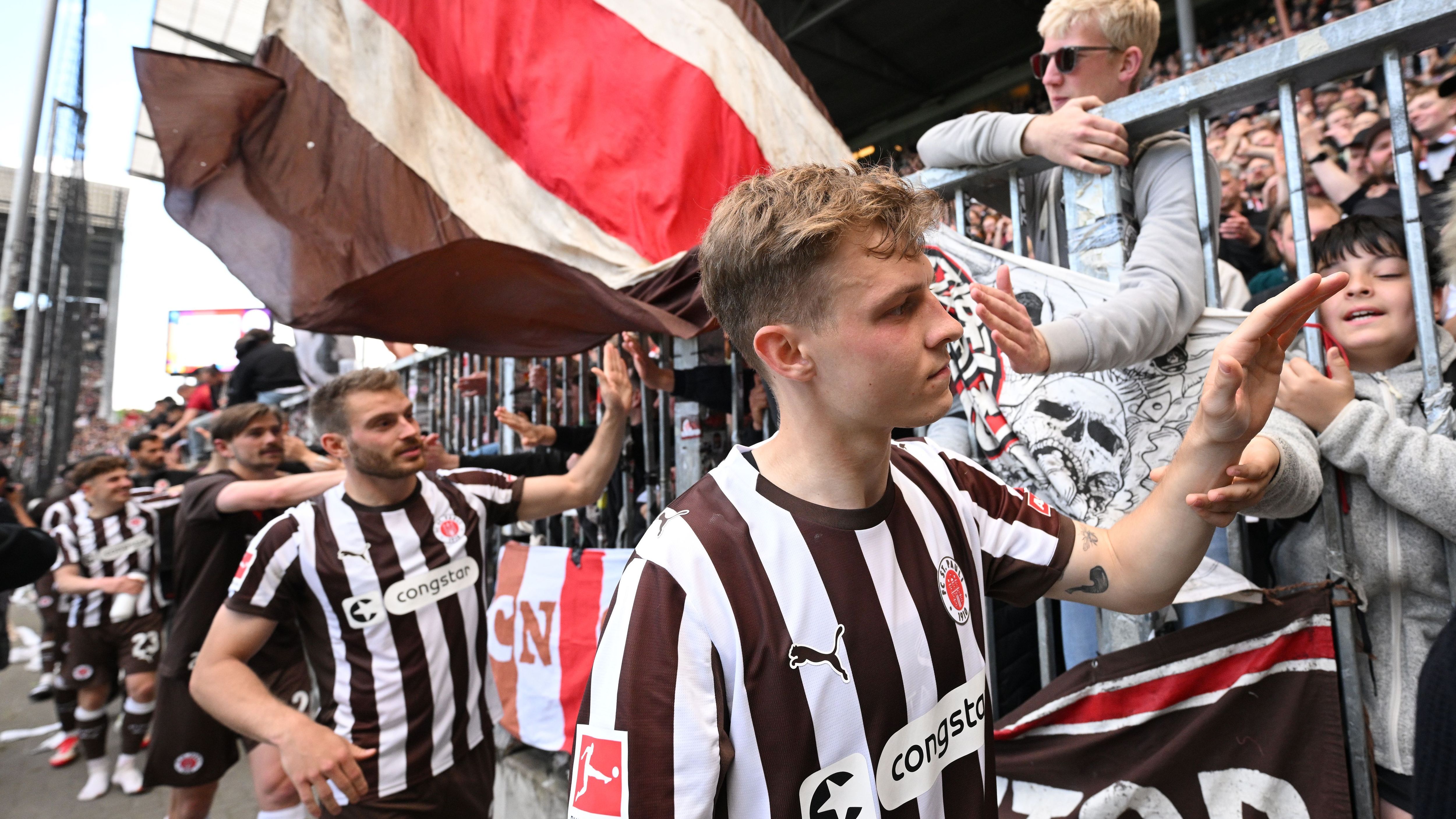 <strong>FC St. Pauli</strong><br>ChatGPT-Name als NFL-Franchise: St. Pauli Buccaneers