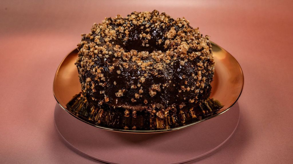 "Beschwipster Nusskuchen": Das Lieblingsrezept von Comedian Maxi Gstettenbauer