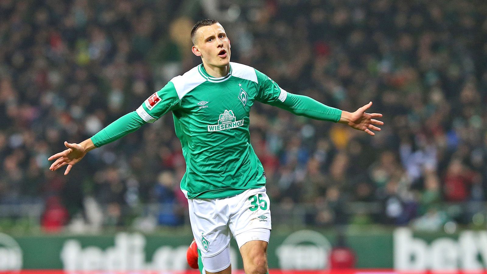 
                <strong>Maximilian Eggestein (SV Werder Bremen)</strong><br>
                Werder Bremen feierte eine doppelte Vertragsverlängerung: Nach Johannes Eggestein verlängerte auch Bruder Maximilian Eggestein seinen Vertrag an der Weser. Ein starkes Zeichen für den Klub, nachdem der 22-Jährige zuletzt angeblich auch von Borussia Dortmund umworben wurde. Ab Sommer 2020 soll Maxi Eggestein aber laut Informationen der "Bild" eine Ausstiegsklausel in seinem Vertrag haben. Festgeschriebene Ablösesumme: 35 Millionen Euro. Bis 2023 sollen die Arbeitspapiere der beiden Eggesteins laufen. 
              