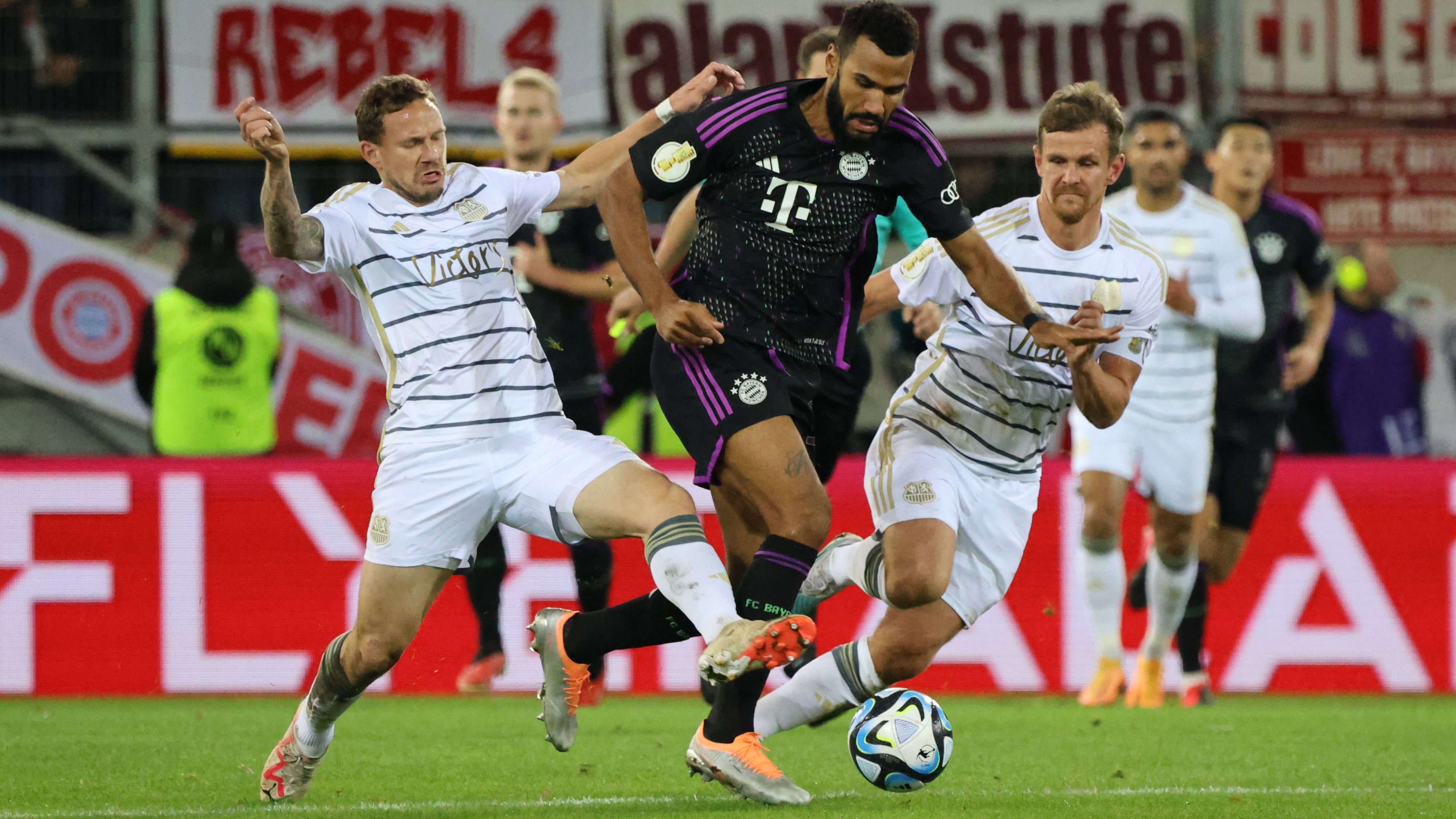 <strong>Eric Maxim Choupo-Moting</strong><br>Tut sich als Kane-Ersatz im Sturmzentrum schwer. Kann einige Bälle im Strafraum nicht richtig verarbeiten. Auch in der zweiten Halbzeit so gut wie abgemeldet. Schwach. <em><strong>ran</strong></em>-Note: 5