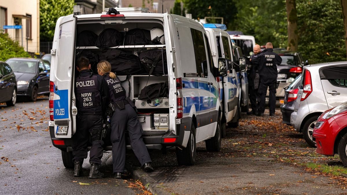 Polizei sucht in Solingen erneut nach Beweismittel