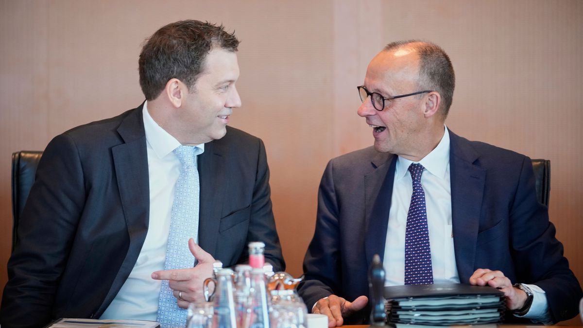 Vizekanzler Lars Klingbeil hat eine gemischte Bilanz der ersten 100 Tage von Schwarz-Rot gezogen.