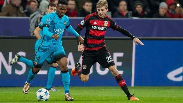 
                <strong>Wilfrid Kaptoum (FC Barcelona)</strong><br>
                Wilfrid Kaptoum (FC Barcelona): Beim Barcas letztem Vorrundenspiel erhält Kaptoum seine Chance bei Coach Luis Enrique. Die Katalanen sind bereits als Gruppenerster durch. Zeit, die Youngster zu testen. Der Kameruner darf im zentralen Mittelfeld die Fäden ziehen - und das mit nicht einmal 19 einhalb Jahren.
              