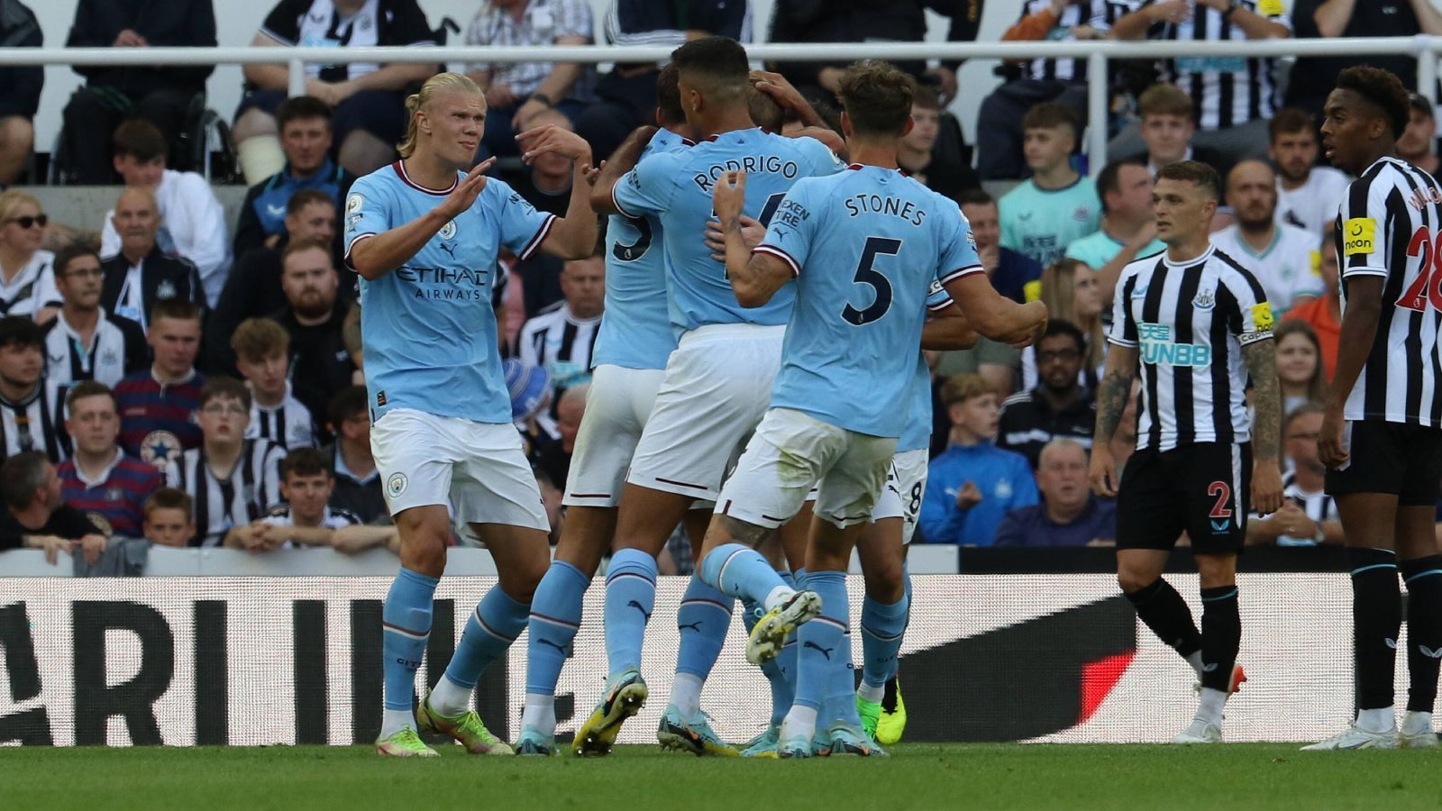 
                <strong>Topf 1: Manchester City (England)</strong><br>
                &#x2022; Klub-Koeffizient: 134.000<br>&#x2022; Qualifiziert durch: Meistertitel in der Premier League<br>
              