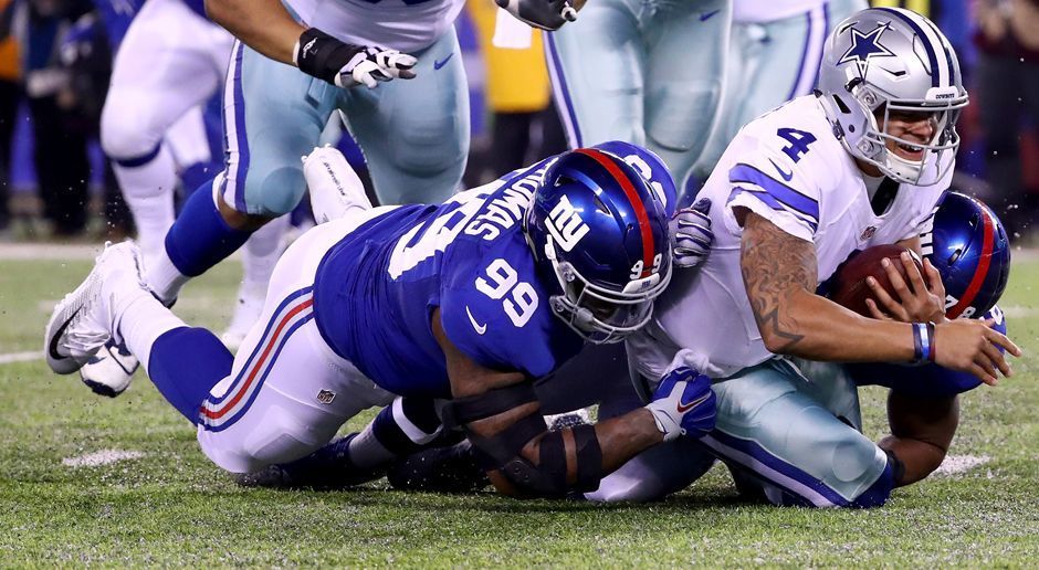 
                <strong>Platz 2: Dallas Cowboys (11:2 / Vorwoche: 1)</strong><br>
                Die Siegesserie ist gerissen! Nach elf Siegen in Folge mussten die Dallas Cowboys ihre zweite Saisonniederlage einstecken. Besonders bitter: Wieder waren es die New York Giants, die den Spielverderber spielten. Zwar gingen die Texaner standesgemäß im ersten Viertel durch einen Touchdown in Führung, konnten anschließend gegen die starke Defensive der Giants allerdings nichts mehr ausrichten. Zudem erwischte Dak Prescott einen schwarzen Tag: Der Rookie-Quarterback brachte lediglich 17 erfolgreiche Pässe für 165 Yards an den Mann - bei zwei Interceptions.
              