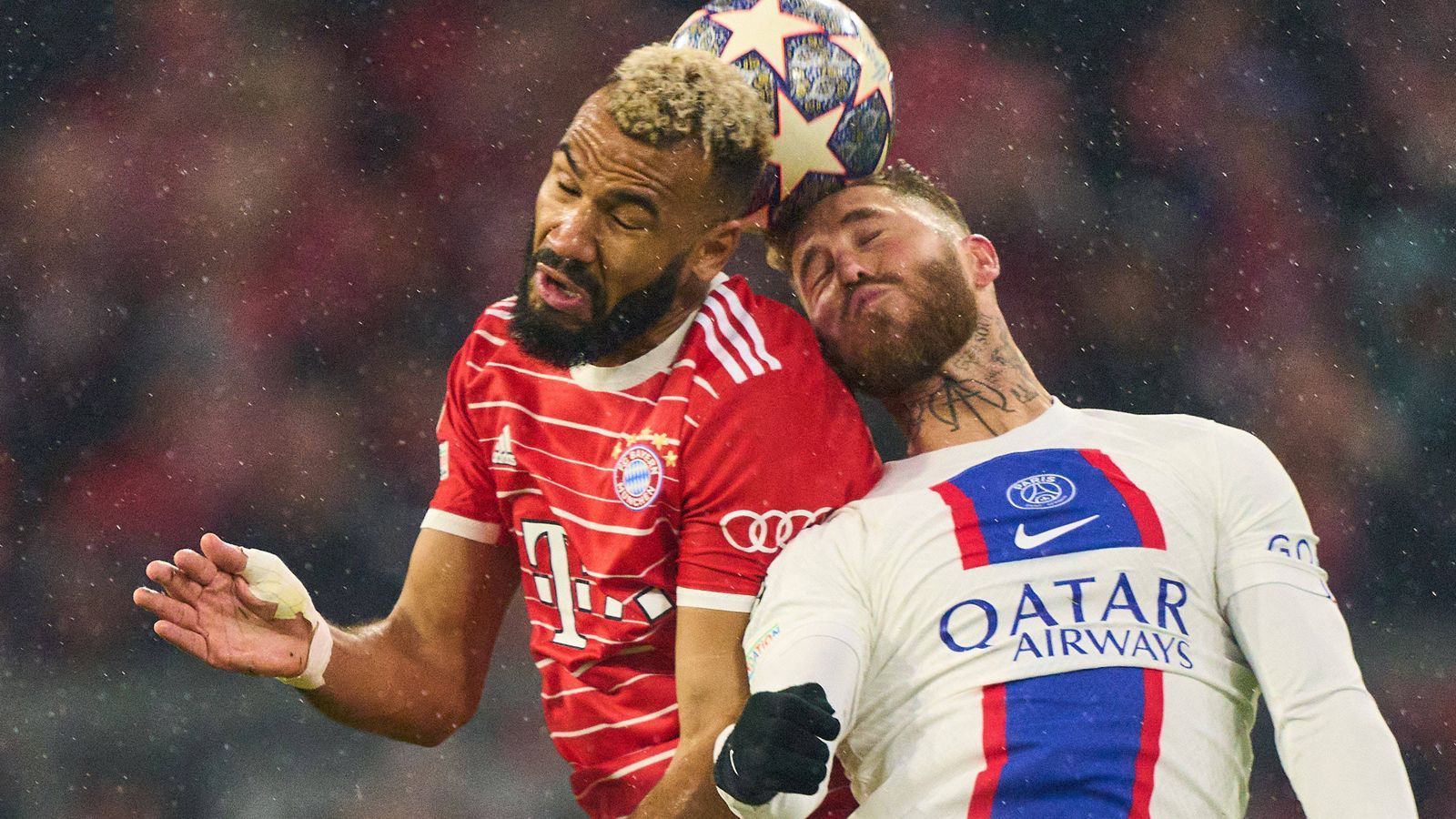 
                <strong>Eric Maxim Choupo-Moting (FC Bayern München)</strong><br>
                Macht erstaunlich selten die Bälle vorne fest, hat aber auch mit vielen Pariser Verteidigern zu tun. Steckt kämpferisch nie auf. In der zweiten Hälfte mit deutlicher Leistungssteigerung. Trifft zum 1:0 nachdem er vorher schon einige gute Gelegenheiten initiiert hatte. Wird in der 68. Minute ausgewechselt und mit stehenden Ovationen gefeiert. ran-Note: 2
              