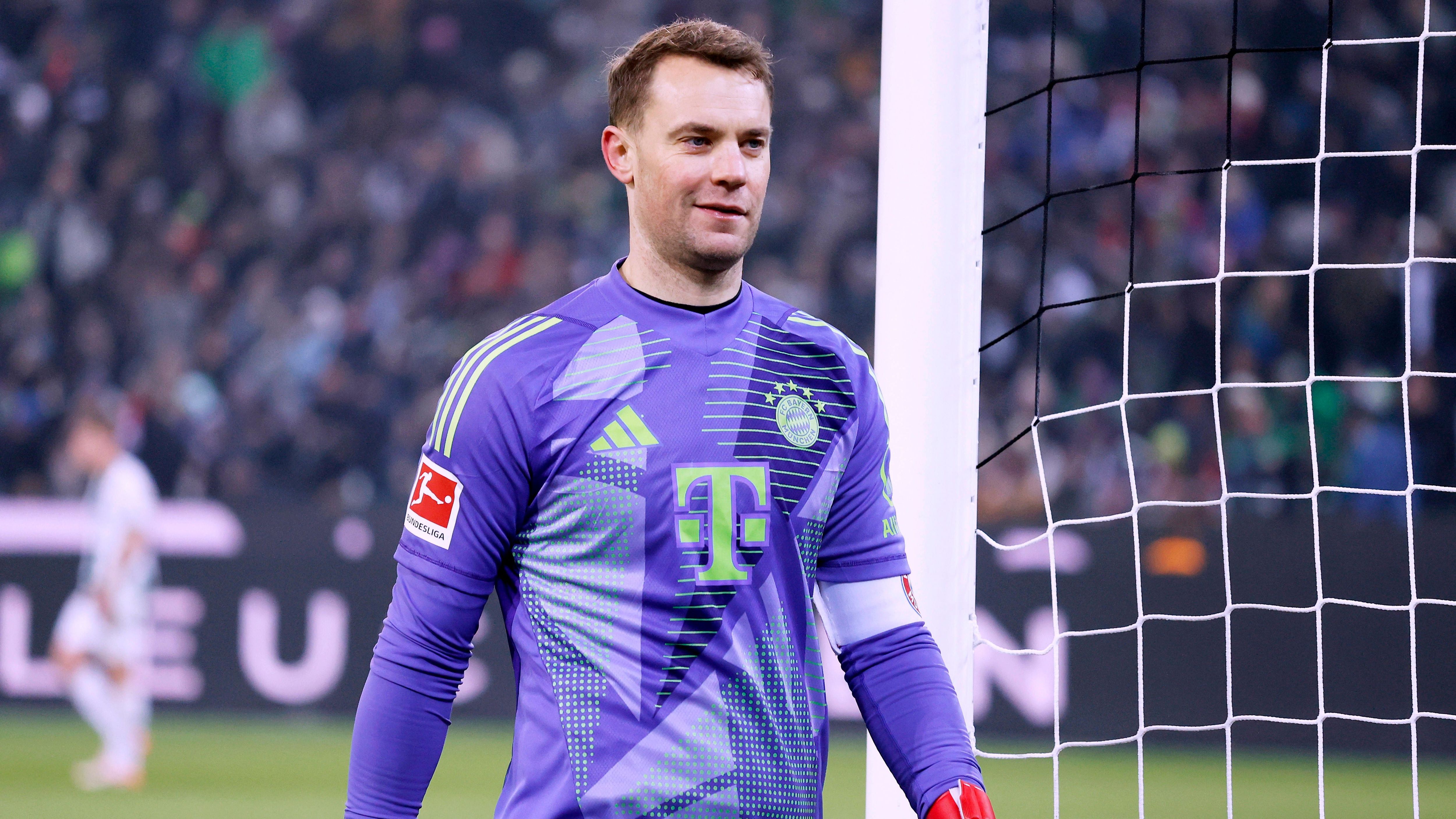 <strong>Manuel Neuer</strong><br>Vertrag bis 2025<br>Wie die "Sport Bild" berichtet, soll der Routinier auch nach dem kommenden Sommer das Münchner Tor hüten und seinen auslaufenden Vertrag zeitnah um ein weiteres Jahr verlängern.<br><em></em>