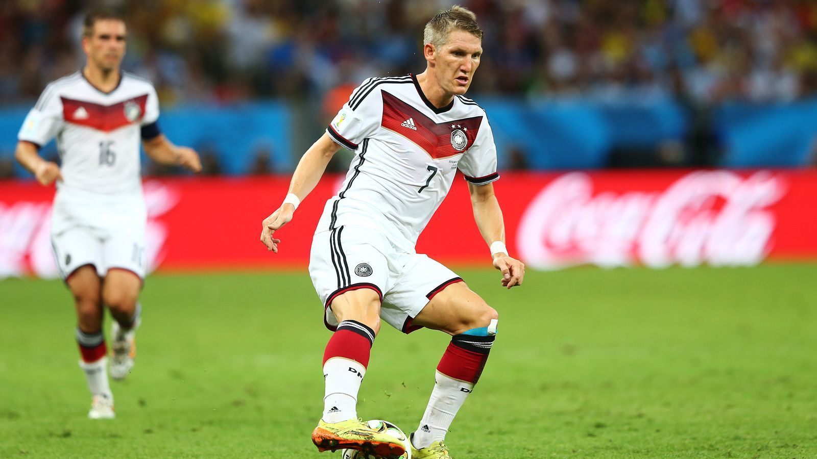 
                <strong>9. Bastian Schweinsteiger (Deutschland)</strong><br>
                &#x2022; WM-Einsätze: 20<br>&#x2022; WM-Tore: 2<br>
              