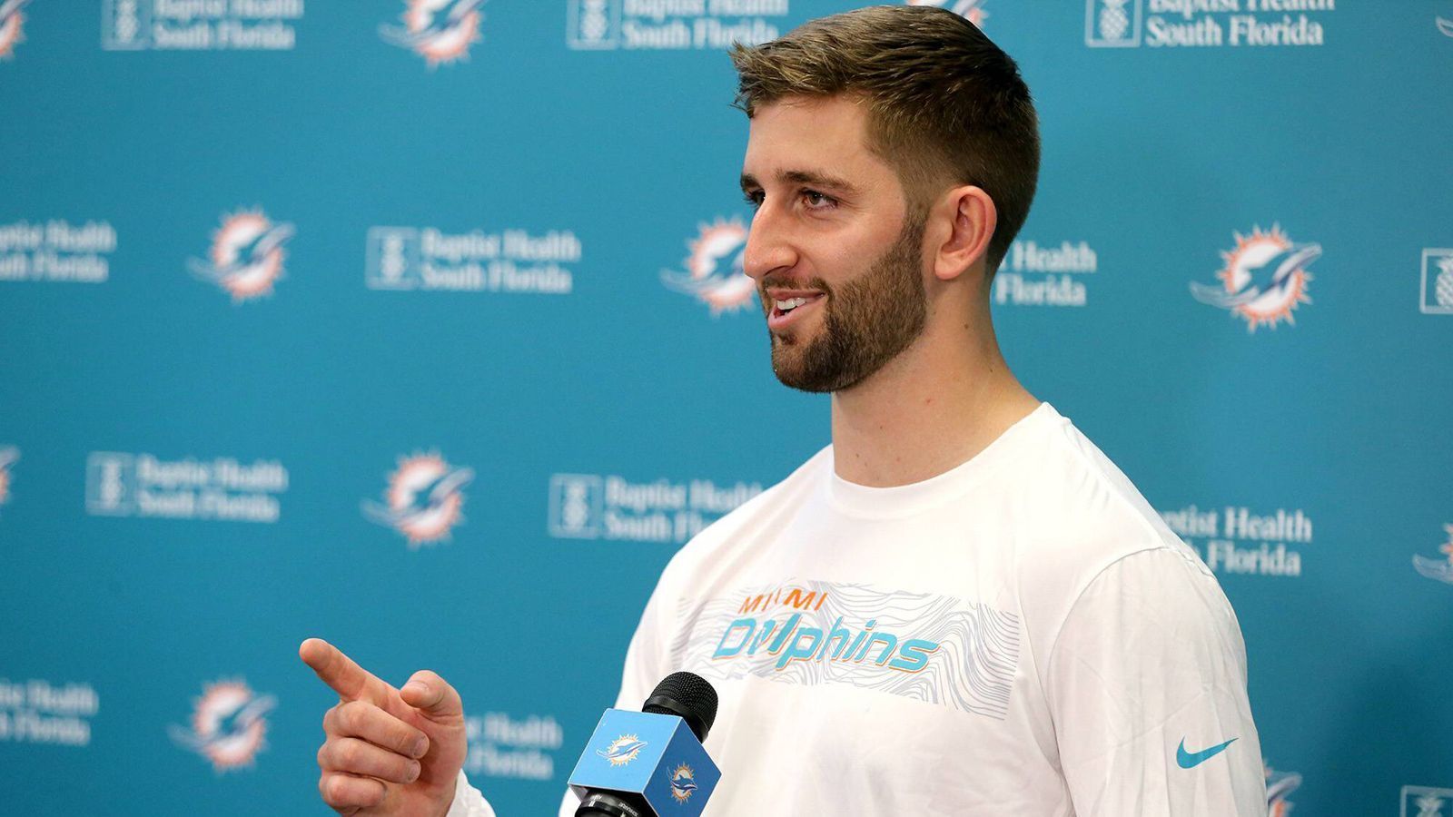 
                <strong>Miami Dolphins</strong><br>
                Start Training Camp für Rookies: 21. JuliStart Training Camp für Veteranen:  24. JuliOrt: Baptist Health Training Facility, Davie, FloridaErstes Preseason Spiel: 9. August gegen Atlanta Falcons
              