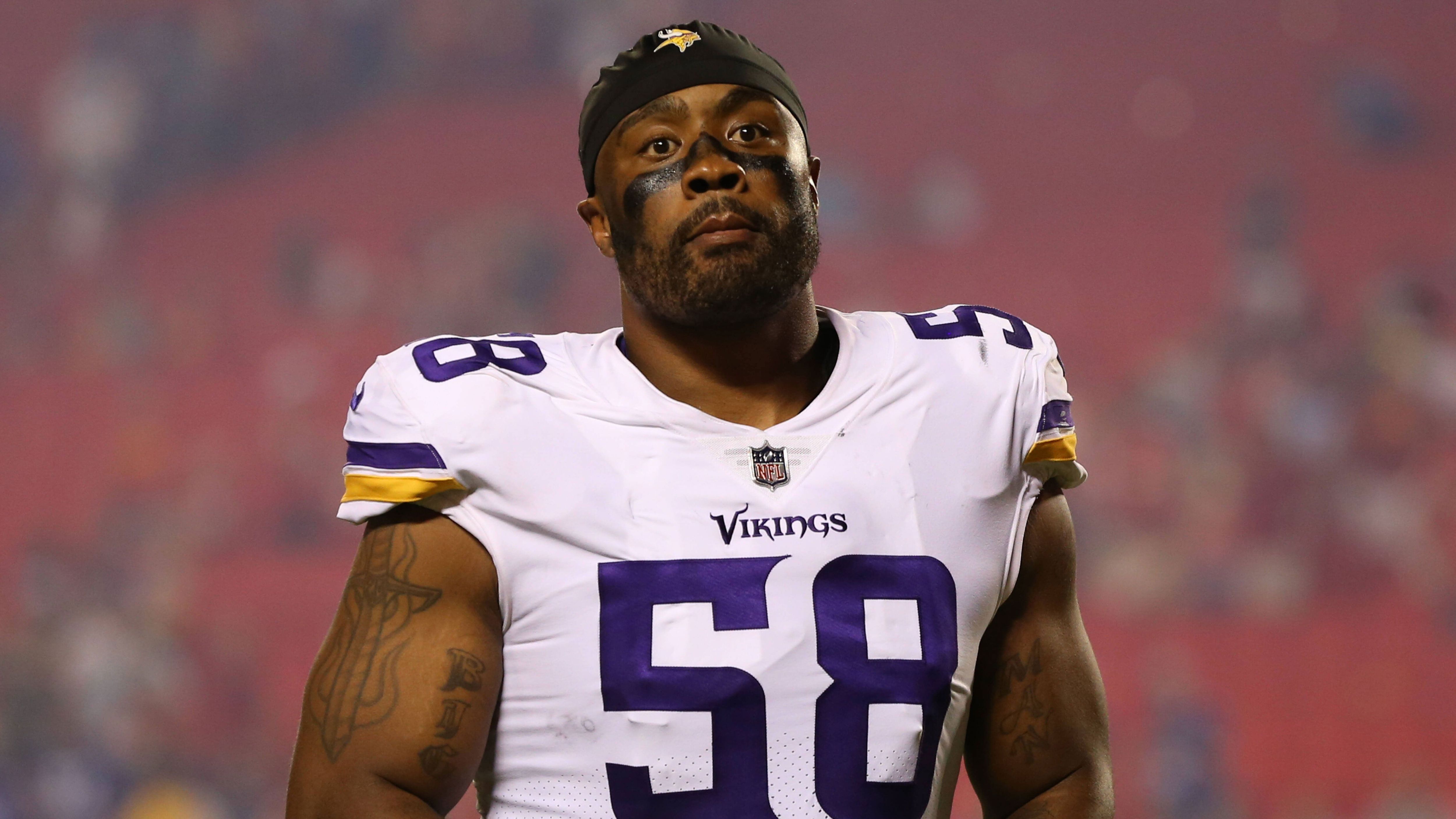 <strong>Everson Griffen (ehemals Minnesota Vikings)</strong><br>Der frühere Defense End Everson Griffen wurde aufgrund des Verdachts der Trunkenheit am Steuer festgenommen.&nbsp;Laut Angaben der Minnesota State Patrol wurde Griffen dabei beobachtet, wie er mit mit einem Bentley Bentayga mit&nbsp;"hoher Geschwindigkeit" fuhr. Der 36-Jährige wurde am Mittwoch ins Hennepin County Jail eingeliefert.